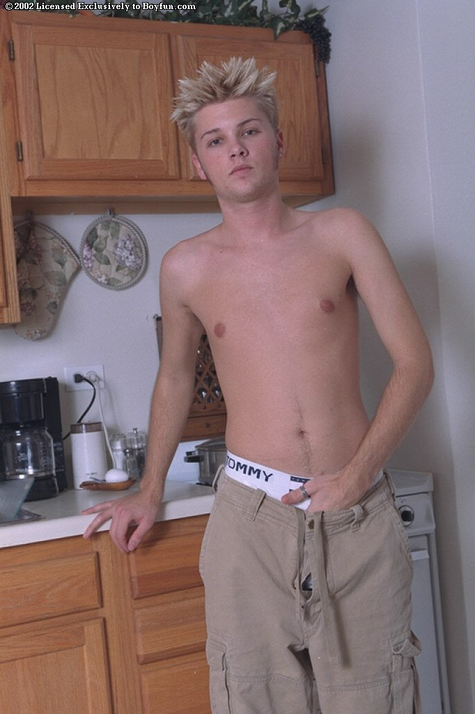 Gay Caucasian Ken strips naked and masturbates on the kitchen floor  