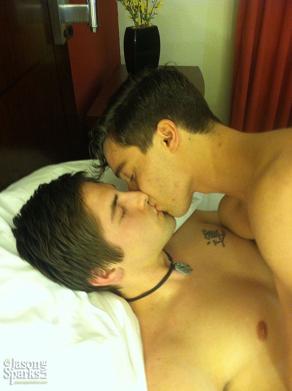Hot gay boys Jake Bolton & Tyler Morgan kiss passionately & have anal sex  