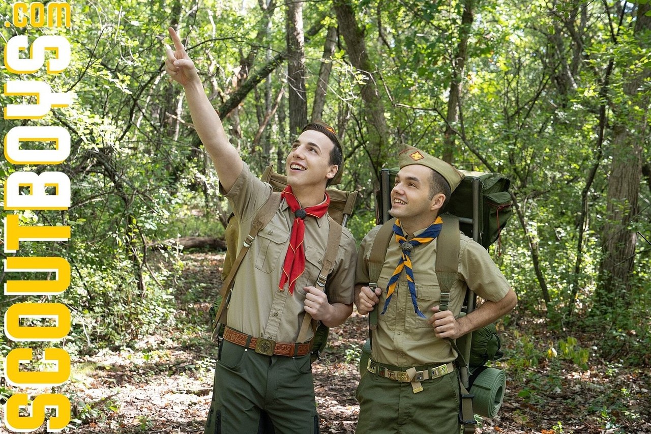 Scoutmasters Charger & Smith bang park rangers Marcus & Troye in a gay 4some  
